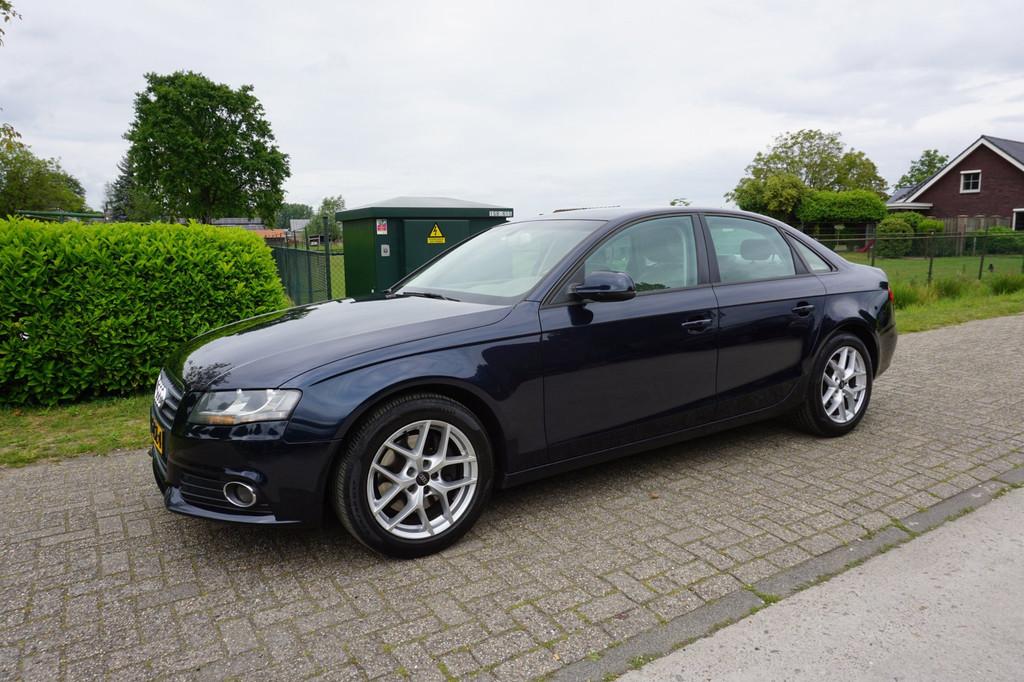 Audi A4 Limousine 2.0 TFSI quattro automaat LEDER, Euro 5, Gebruikt, 4 cilinders, 1984 cc