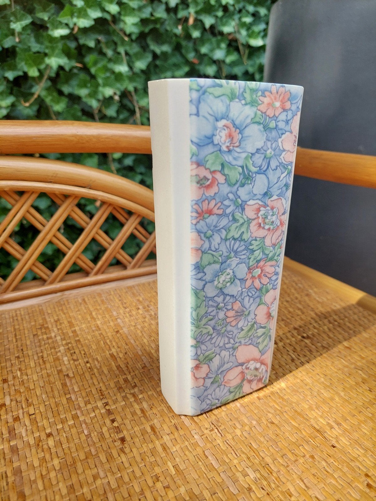 Vintage radiatorbakje met reliëf en bloemmotief, Ophalen of Verzenden, Gebruikt, Brocante