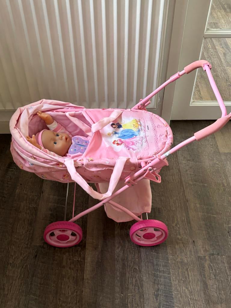 Baby Born pop met roze kinderwagen, Kinderen en Baby's, Speelgoed | Poppen, Ophalen of Verzenden, Gebruikt, Babypop