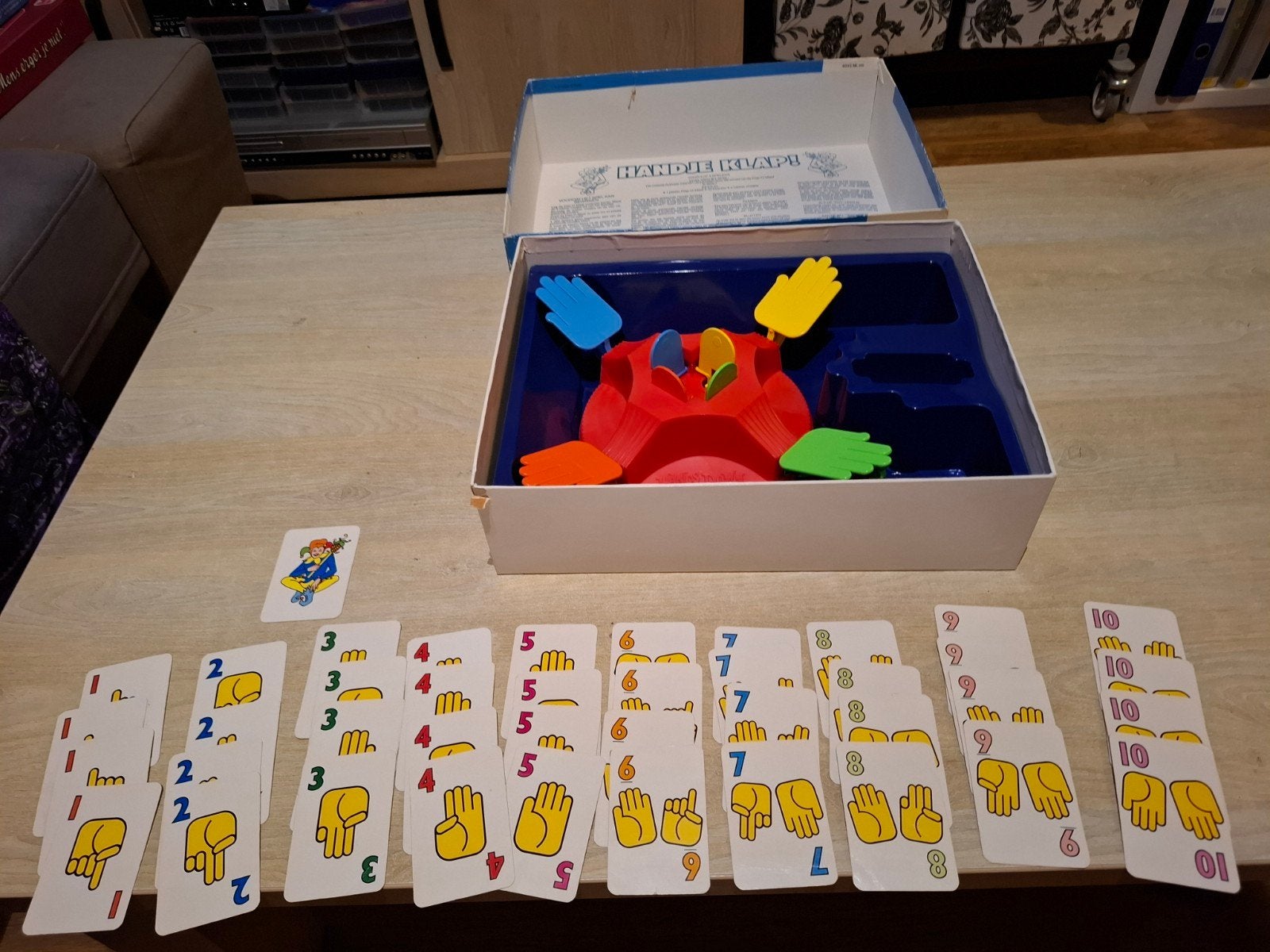 MB Handje Klap! Gezelschapsspel - Zo goed als nieuw, MB, MB (Milton Bradley), Ophalen of Verzenden, Zo goed als nieuw