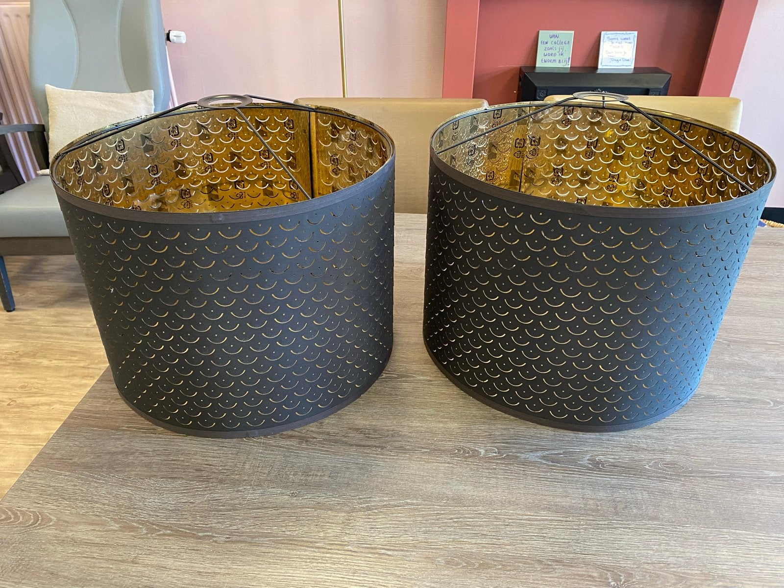 Set van 2 zwarte lampenkappen met gouden binnenkant, Bruin, Overige typen, Rond, Zo goed als nieuw