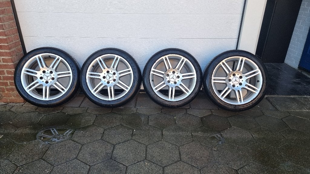 TE KOOP VELGEN MET BANDEN, Auto-onderdelen, Banden en Velgen, Ophalen, Gebruikt, Banden en Velgen, 17 inch