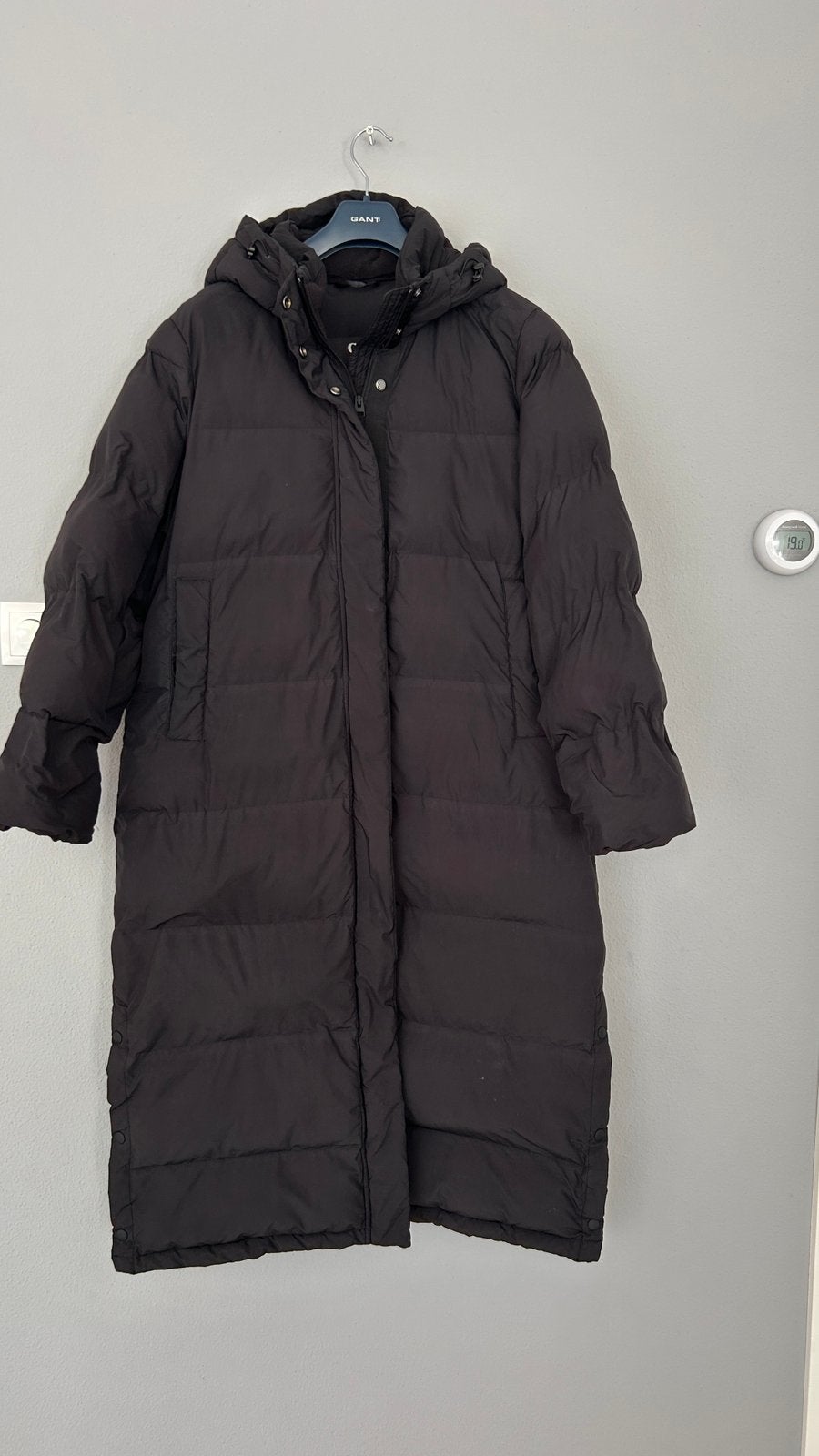 C&A lange zwarte winterjas / puffer jas met capuchon maat 40, Ophalen, Zo goed als nieuw, Maat 38/40 (M), Zwart