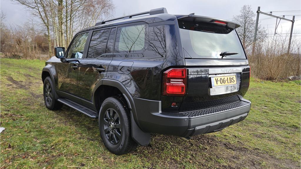 Toyota Land Cruiser 250 2.8 D-4D Window Van Comfort, Auto's, Toyota, Automaat, Euro 6, 4 cilinders, 10 km/l