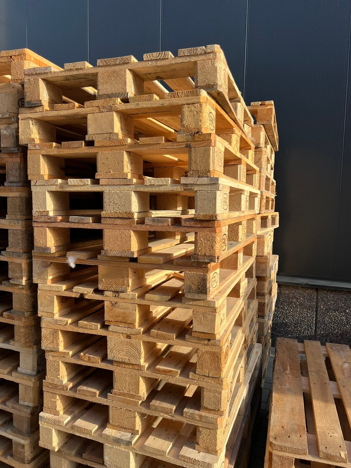 300 europallets A kwaliteit, Ophalen, Minder dan 25 mm, Eiken, Zo goed als nieuw