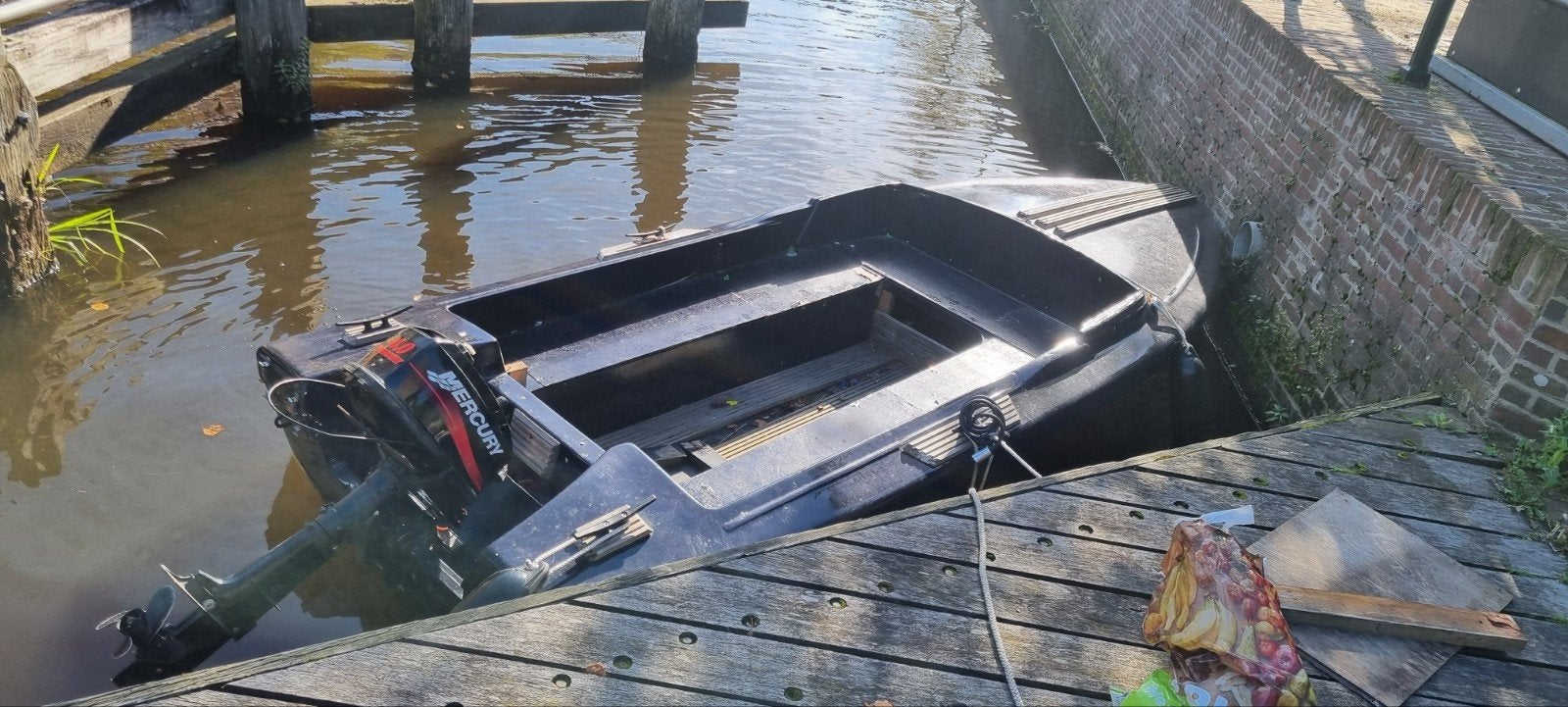 Boot met trailer en kussens en buitenboordmotor, Ophalen, Gebruikt, Overige typen, Motorboot