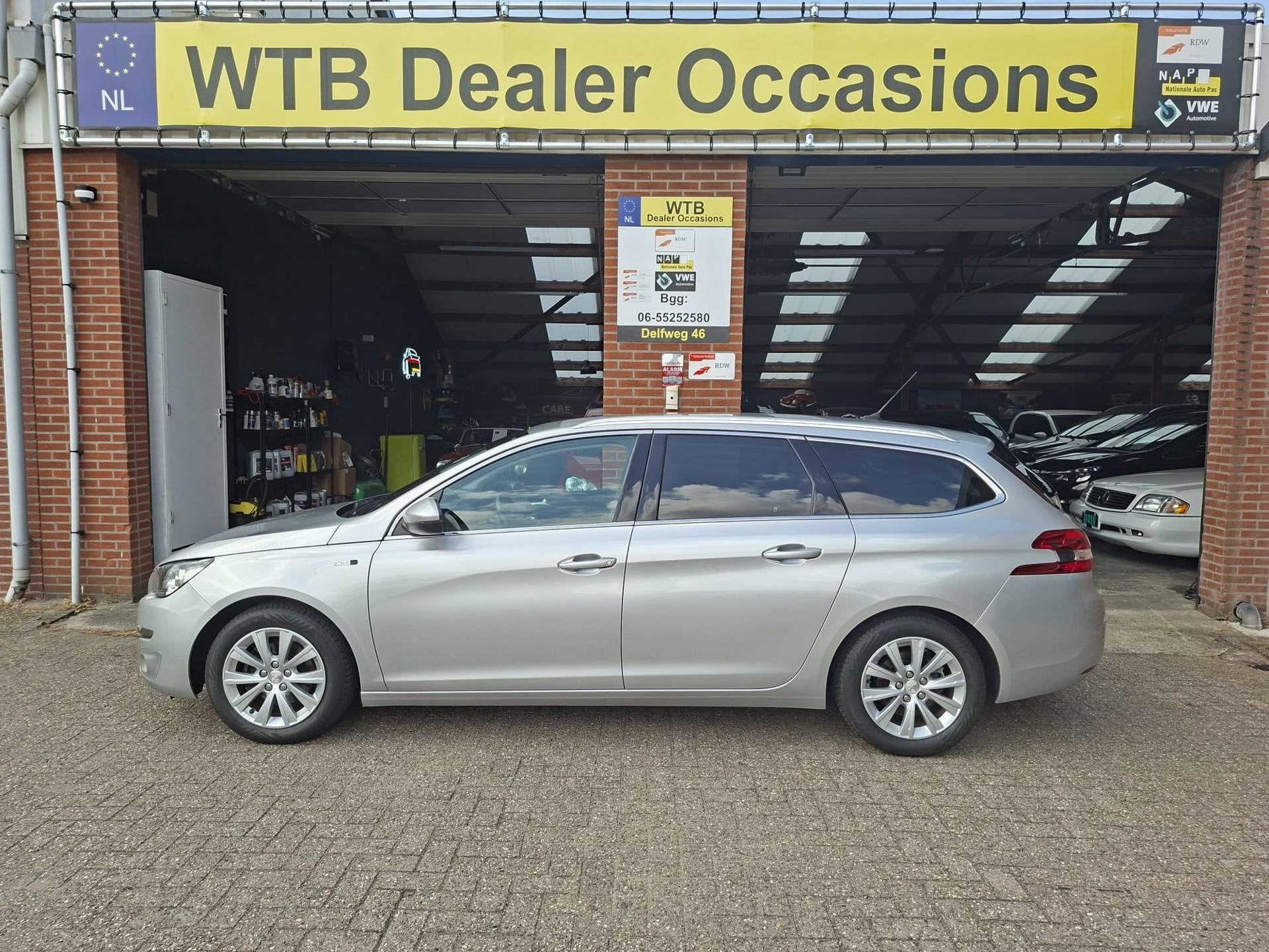 Peugeot 308