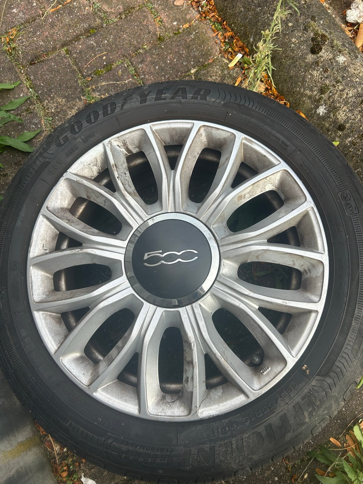 Fiat 500 banden en velgen 185/55 R15 Goodyear, Auto-onderdelen, Ophalen, Gebruikt, 15 inch, Banden en Velgen