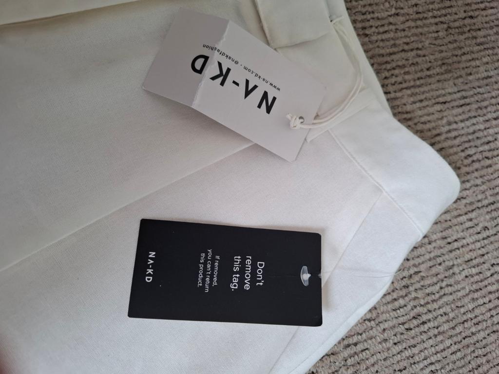 NA-KD linnen blend chino broek crème maat 36 nieuw, NA-KD, Beige, Nieuw, Ophalen of Verzenden