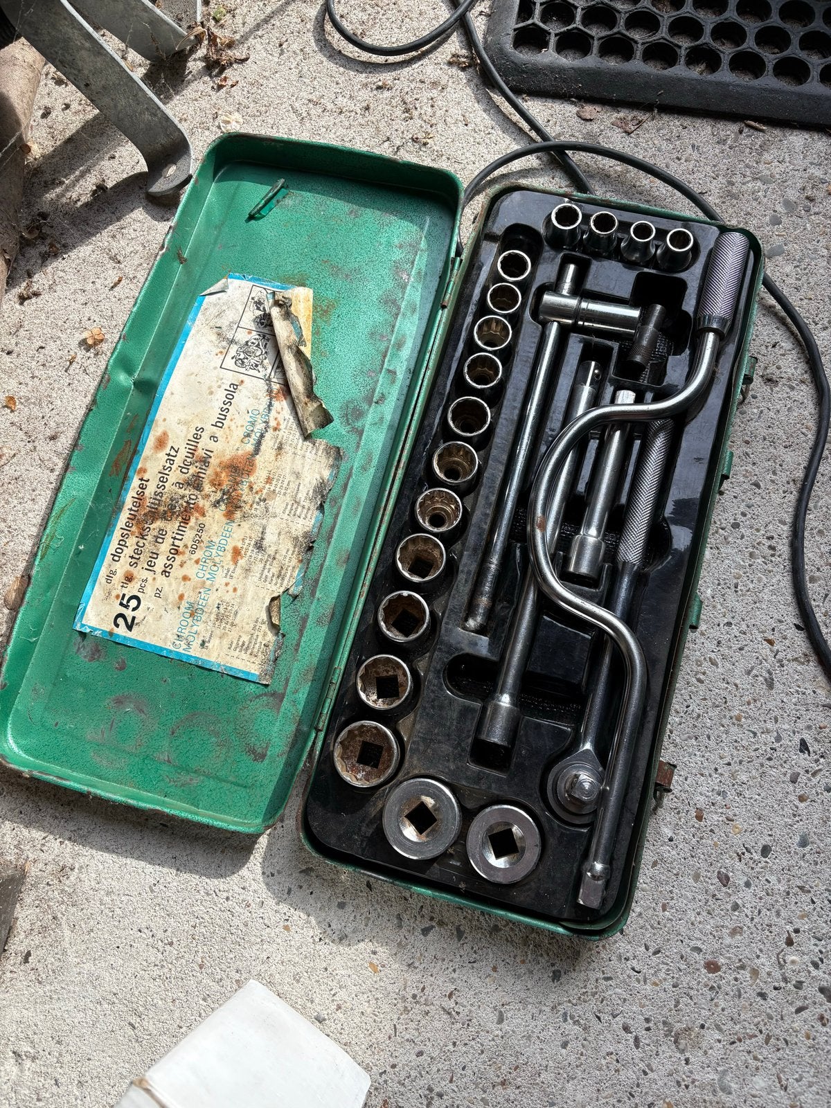 Vintage Dopsleutelset in metalen koffer, Ophalen, Gebruikt