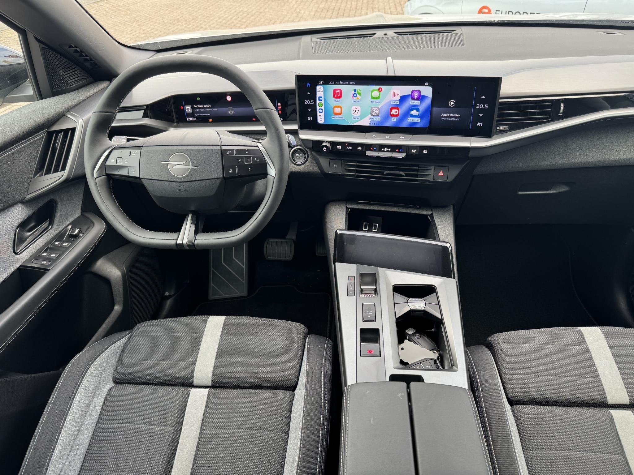 Opel Grandland 1.2 Turbo Hybrid GS Werkelijke nieuwe Grandla, Auto's, 12 maanden, Gebruikt, Euro 6, 1199 cc