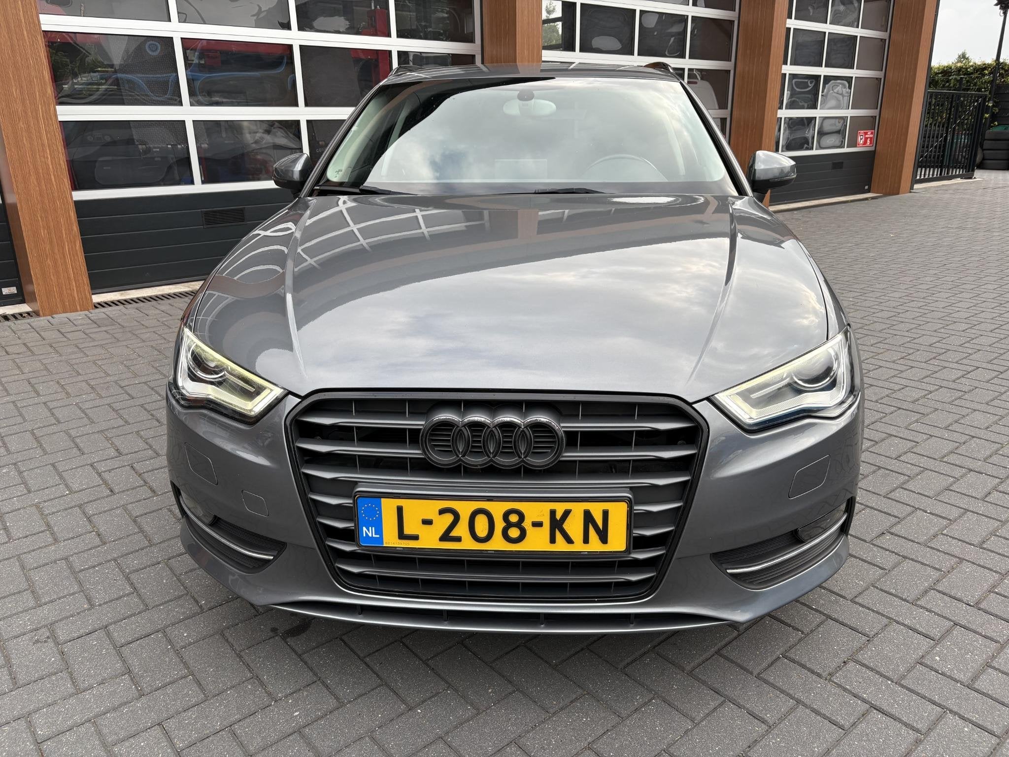 Audi A3 Sportback 1.4 TFSI Ambition Pro Line S | Xenon | Nav, Voorwielaandrijving, 125 pk, Gebruikt, 4 cilinders