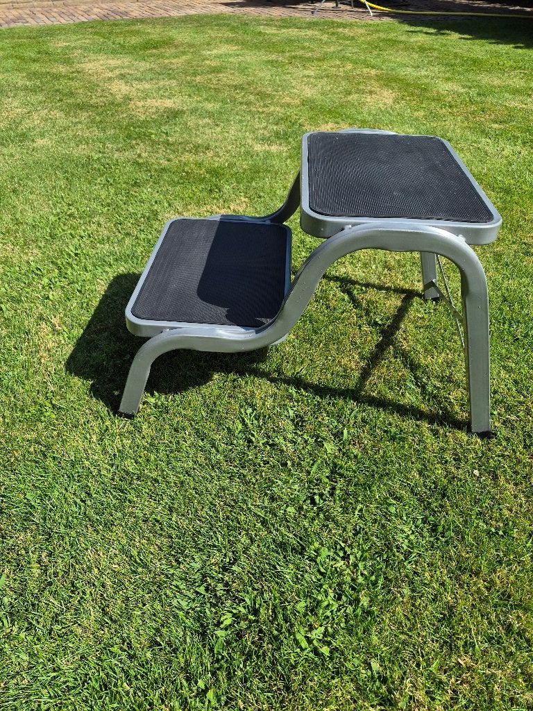 Caravan trapje opstap met 2 antislip treden, Ophalen, Gebruikt