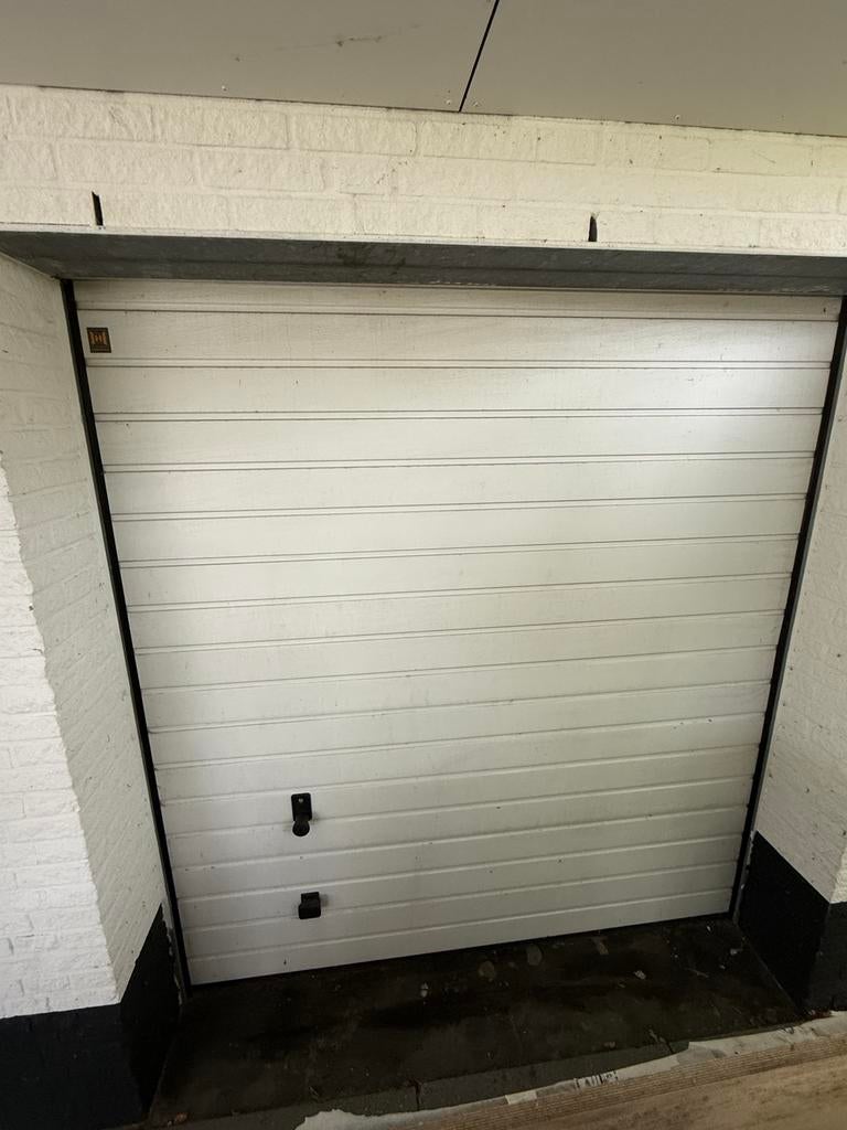 Geisoleerde garagedeur hormann, Doe-het-zelf en Verbouw, Deuren en Horren, Gebruikt, Garagedeur, 215 cm of meer, 120 cm of meer