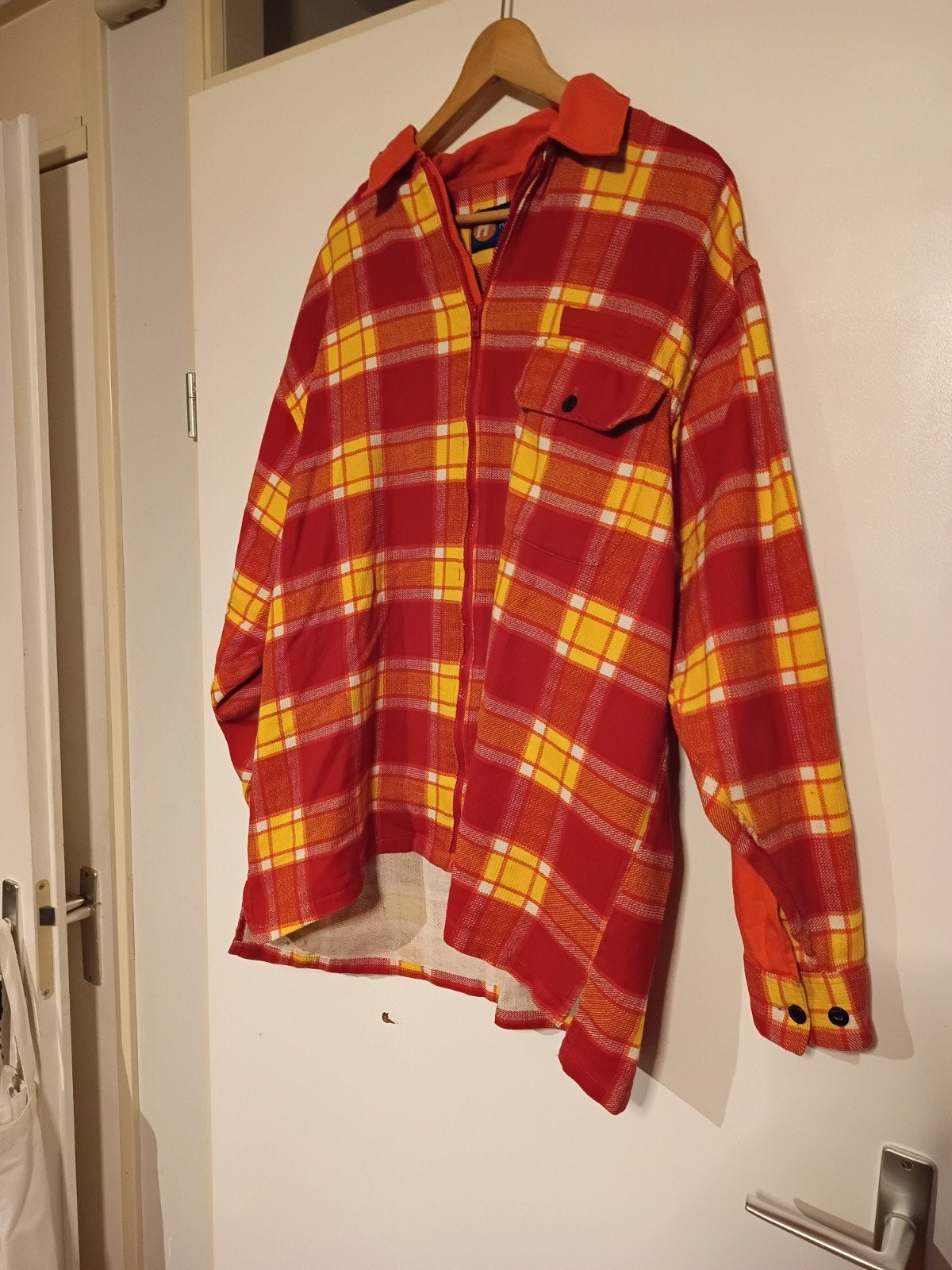 HIM Geruite Overhemd Jas - Rood/Geel - Maat M, Zo goed als nieuw, HIM, Meerkleurig, Halswijdte 39/40 (M)