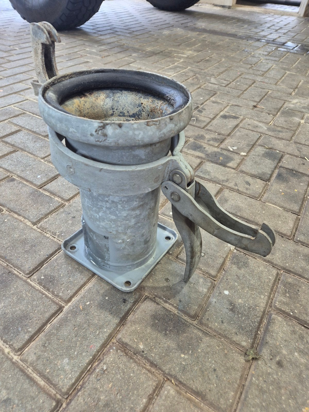 6 duims mestkoppeling giertank koppeling, Ophalen, Gebruikt, Minder dan 30 cm, Rond