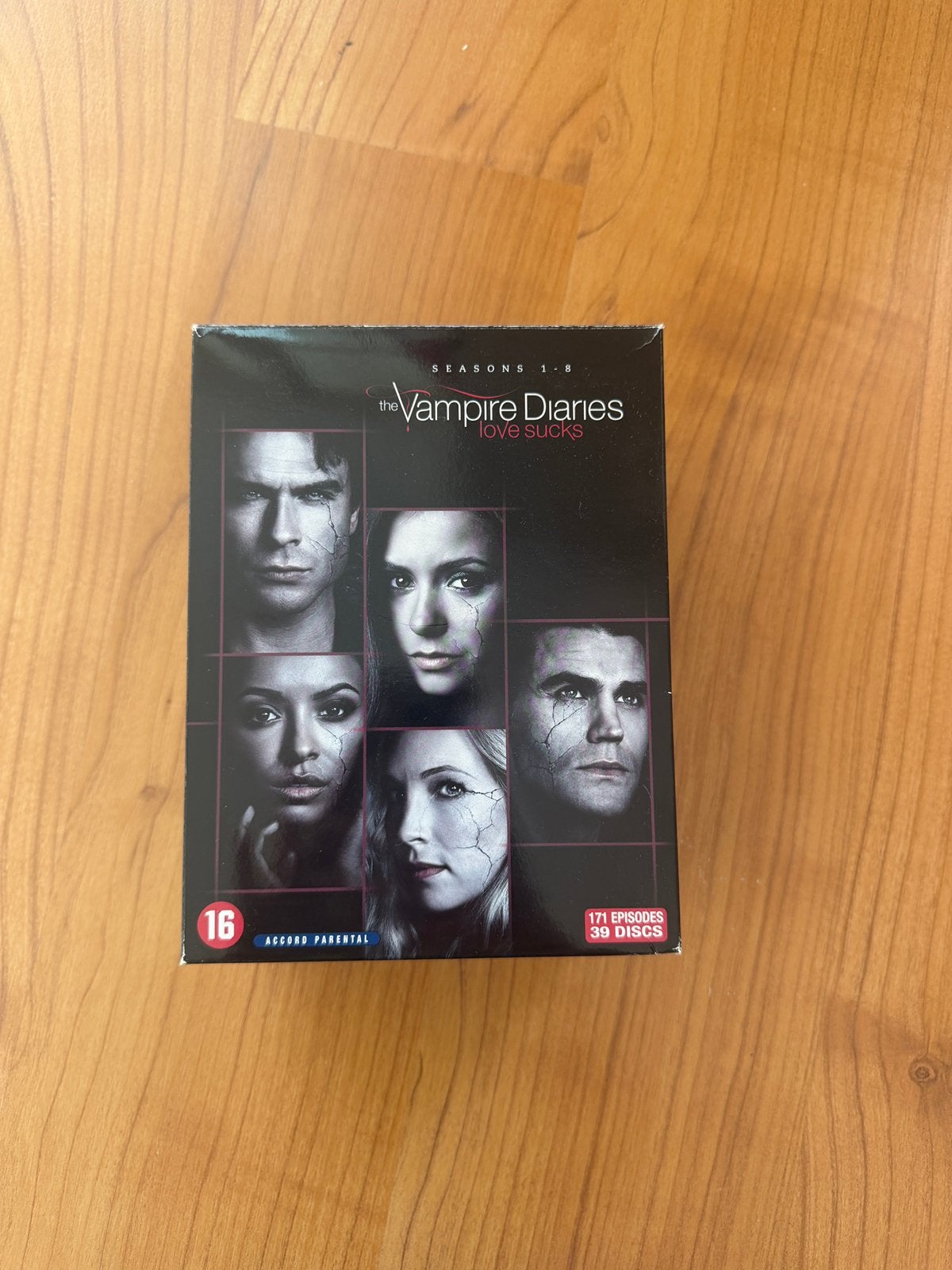 Vampire Diaries DVD - complete serie - S1-S8, Vanaf 16 jaar, Ophalen of Verzenden, Nieuw in verpakking, Italiaans