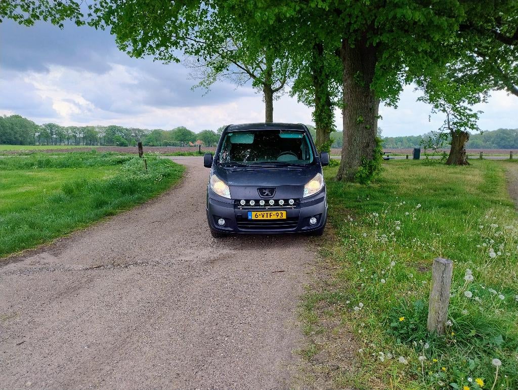 Peugeot Expert 2.0 HDI 94KW 2012 lees tekst, Zwart, 4 cilinders, 2000 kg, Blauw