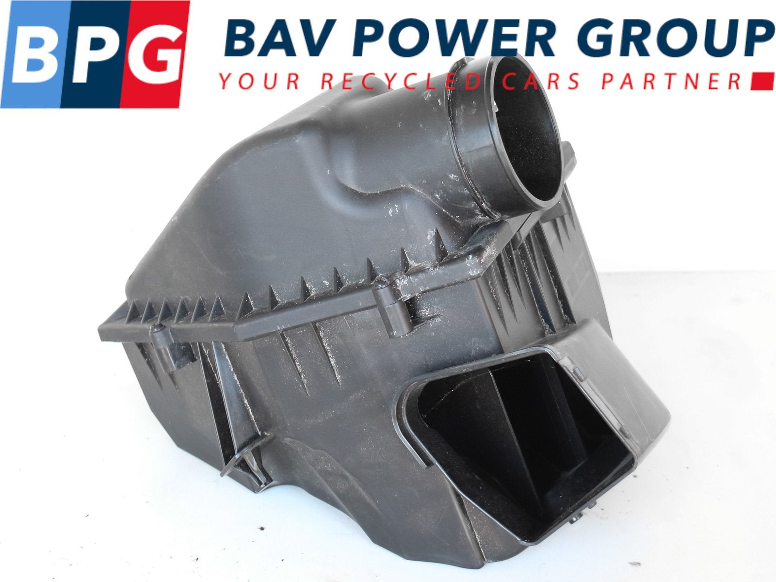LUCHTFILTERHUIS G01 G05 G11 BMW 5 serie (G30) (13718620473), Gebruikt, BMW, Petuelring 130
80809  München, DE, Bayerische Motoren Werke AG