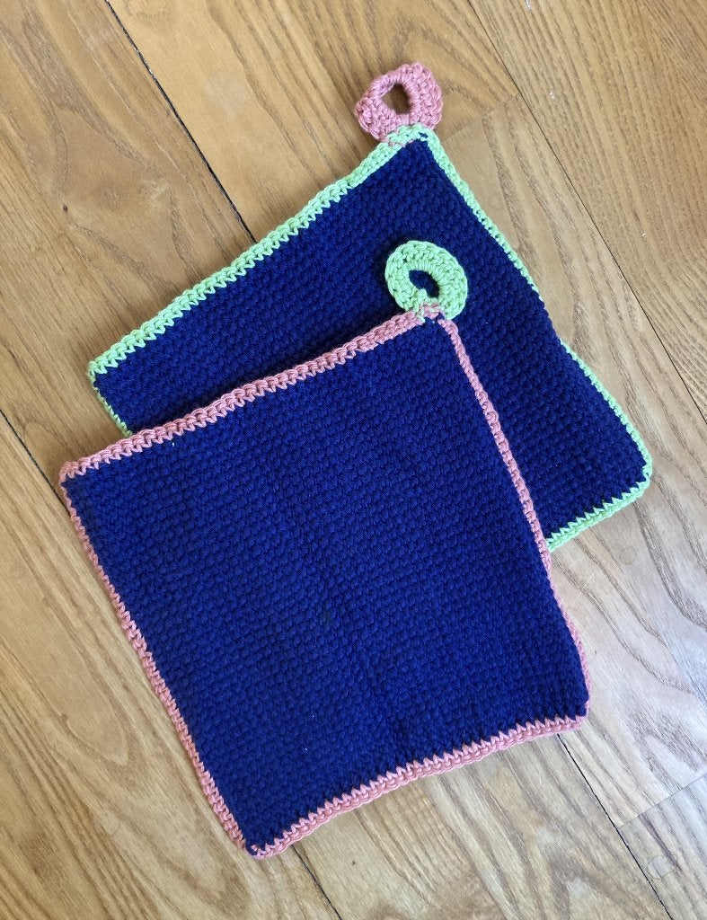 Pannenlappen met lusje gehaakt donkerblauw 19x19 cm vintage, Pannenlap of onderzetter, Katoen, Blauw, Nieuw
