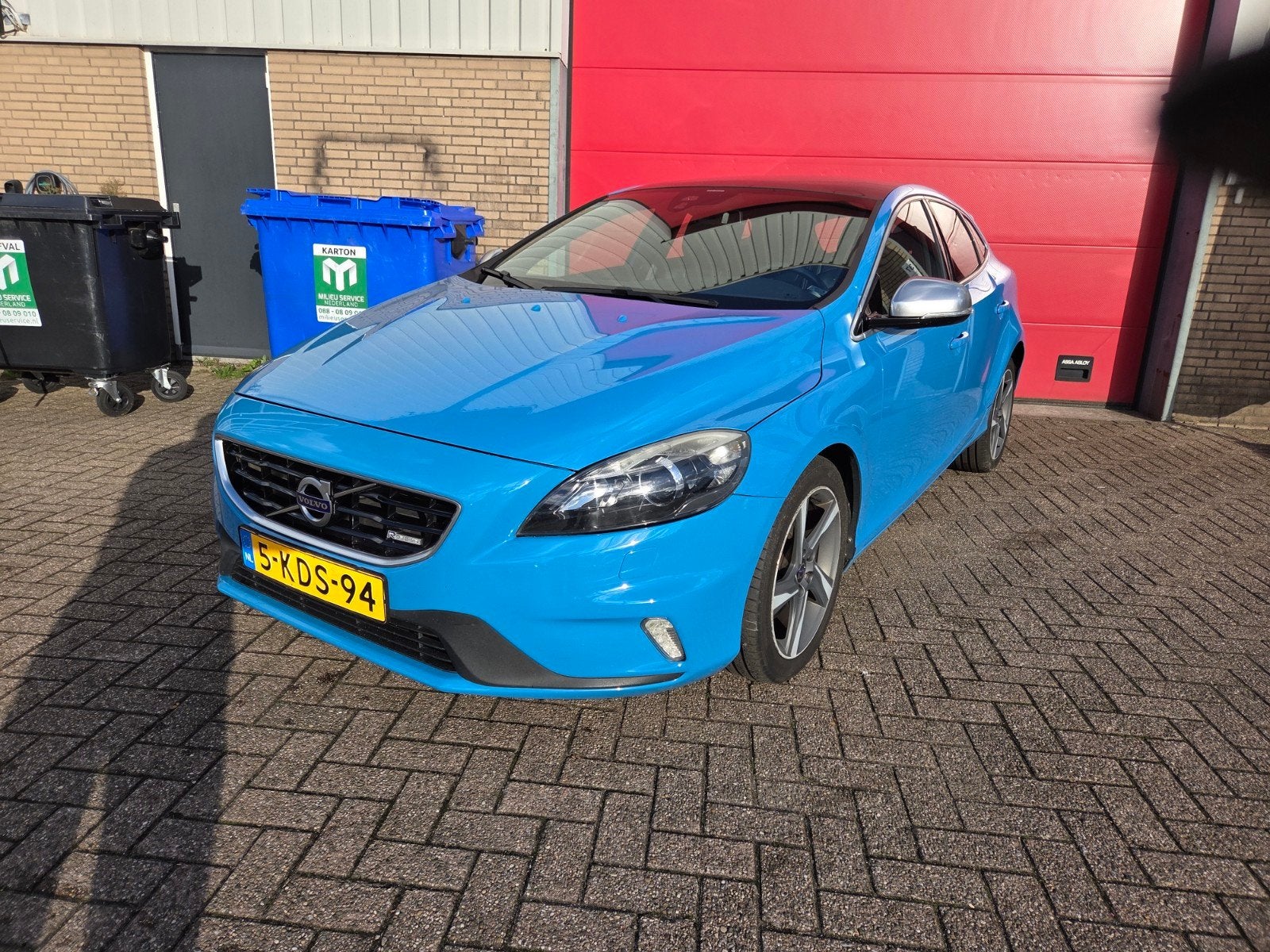 Volvo V40 1.6 T4 180PK Powershift 2013 Blauw, 1596 cc, Zwart, 4 cilinders, Bedrijf