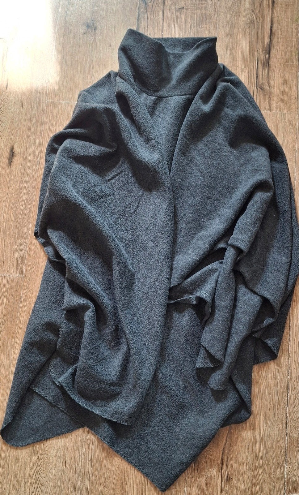 Donkergrijze poncho/omslagdoek met col, Grijs, Ophalen, Maat 38/40 (M), Onbekend