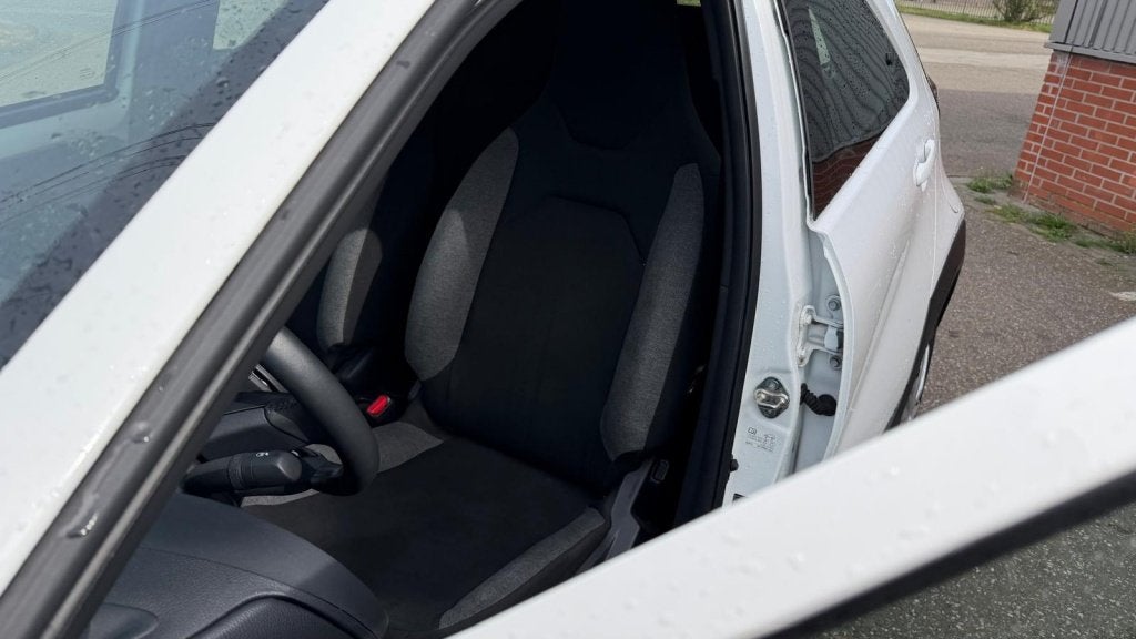 Foto 9 van Toyota Aygo X 1.0 VVT-i MT Play (bj 2024)