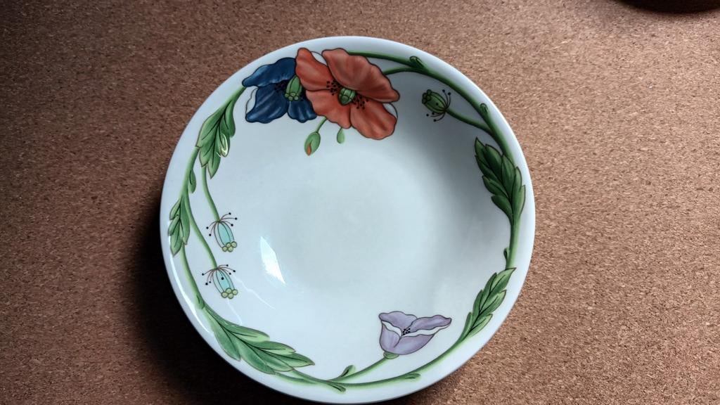 Villeroy & Boch Amapola Kom - Zo goed als nieuw, Ophalen of Verzenden, Zo goed als nieuw, Kom(men), Overige stijlen