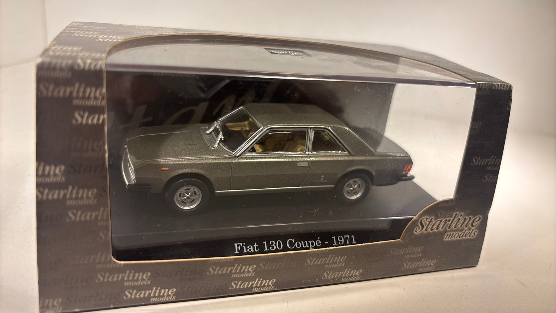 Fiat 130 coupe 1971 starline 1.43, Hobby en Vrije tijd, Modelauto's | 1:43, Overige merken, Auto, Ophalen of Verzenden, A