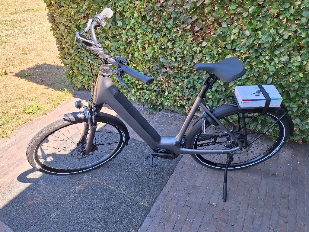 Te Koop Cube Hybride De Luxe Pro 600 Mt58 3maanden oud., Ophalen, Nieuw, Cube, 50 km per accu of meer
