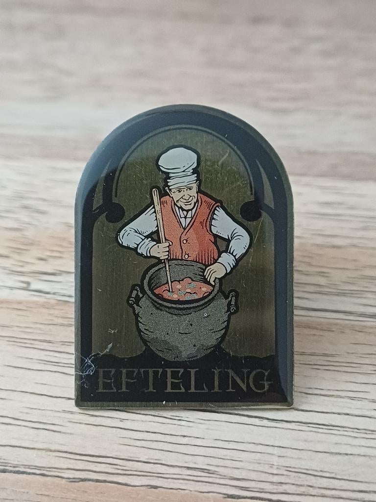 Efteling Kokje Pin/Speldje - Vintage Sprookjesbos, Ophalen of Verzenden, Gebruikt, Button of Speldje