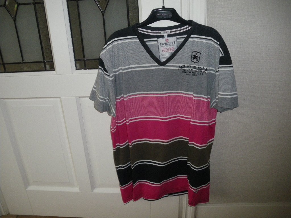 leuk kleurig zomer shirt met v hals merk Twinlife mt large, Ophalen of Verzenden, Zo goed als nieuw, Maat 52/54 (L)