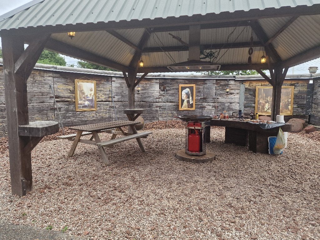 BBQ plaats te huur, Ophalen, Nieuw