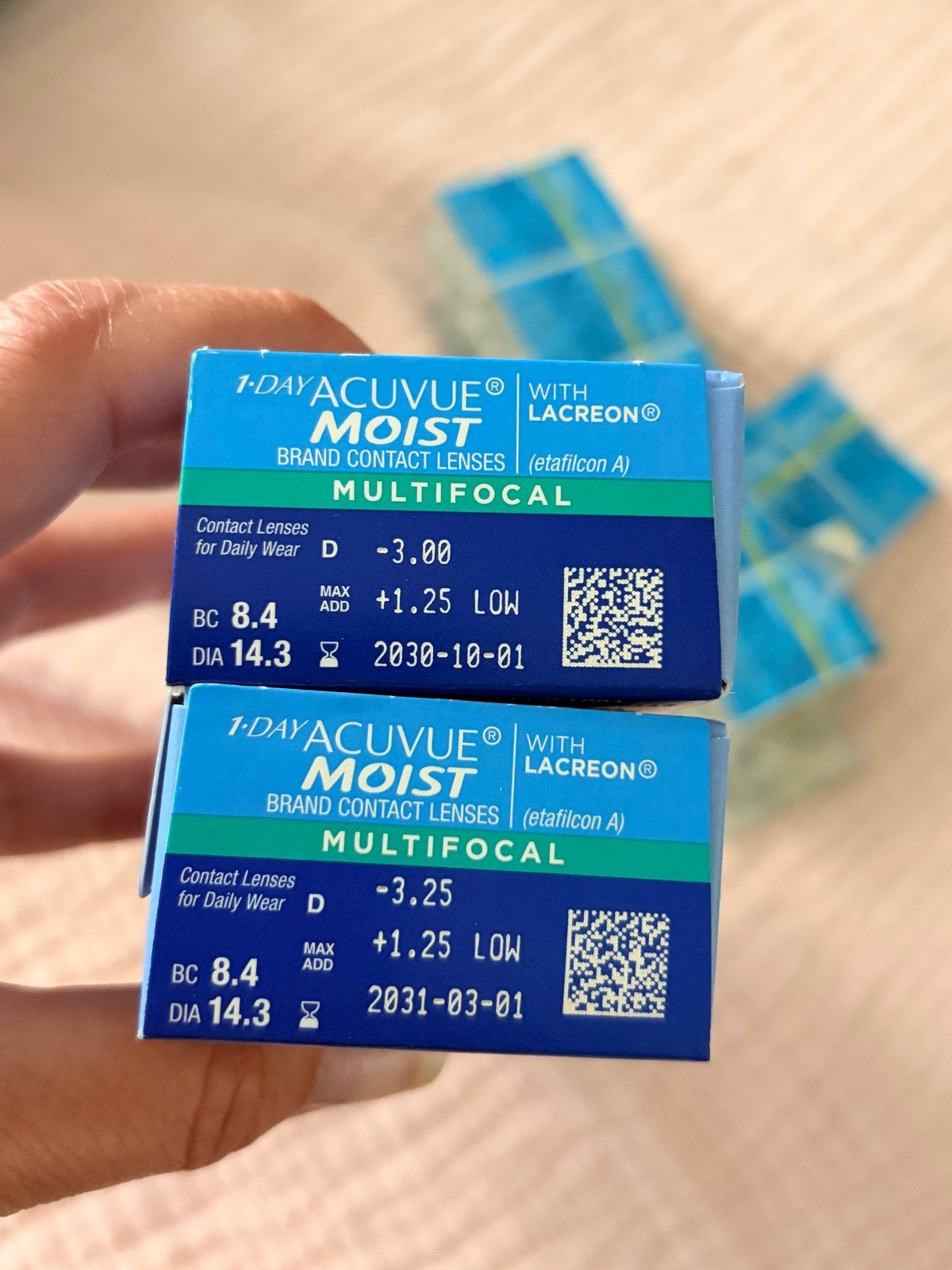 1-Day Acuvue Moist daglenzen -3.25 en -3.00 (+1.25), Ophalen of Verzenden, Nieuw, Overige kleuren, Ogen