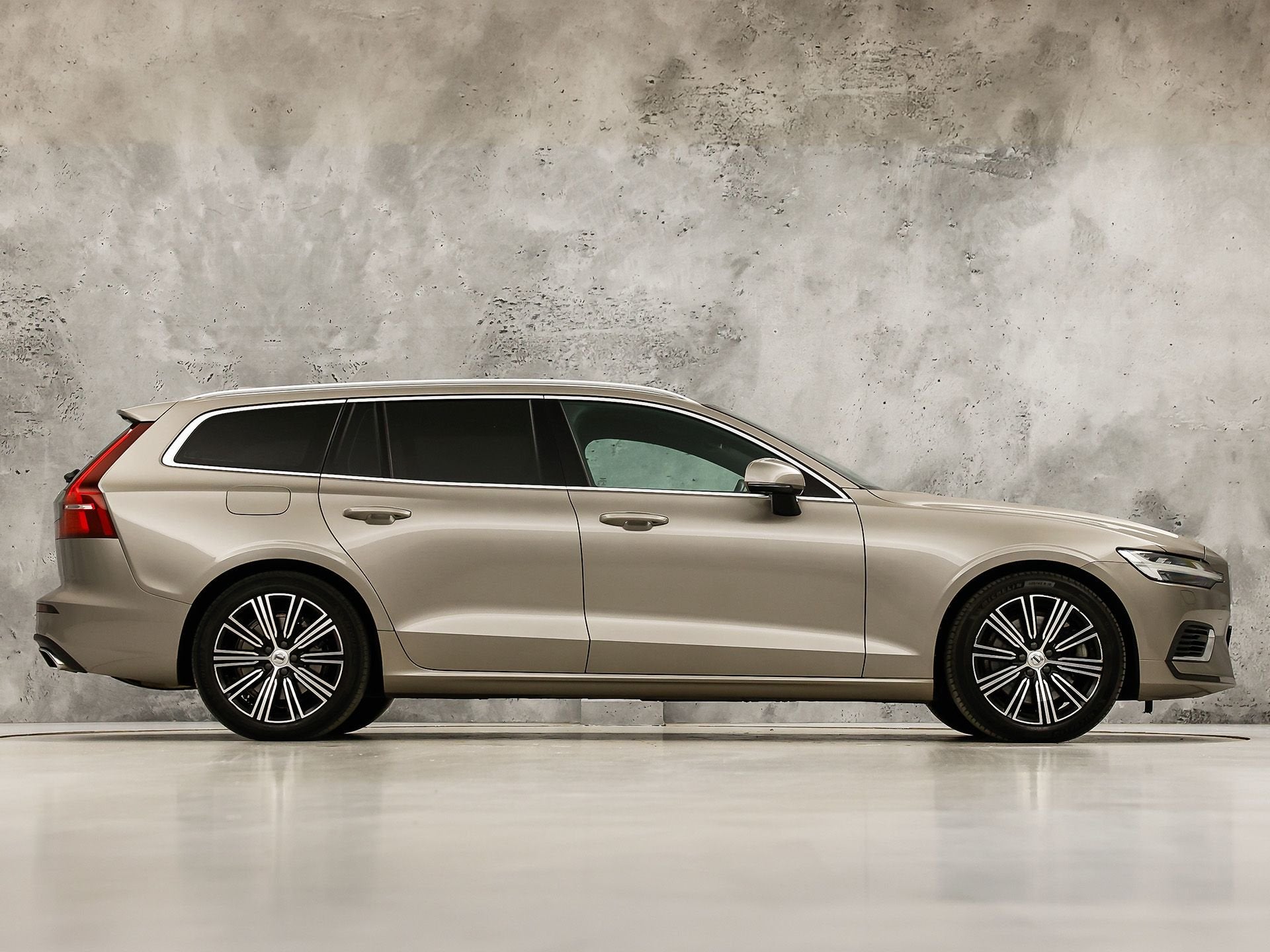 Volvo V60 2.0 T6 Recharge AWD Inscription 340Pk Automaat (SO, Auto's, Automaat, Gebruikt, Euro 6, 340 pk
