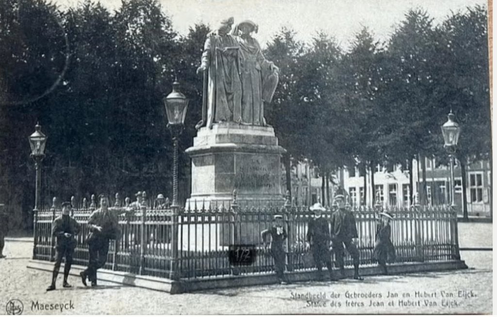 Ansichtkaart Maaseik - Standbeeld Van Eyck, Verzamelen, Ophalen of Verzenden, Gelopen
