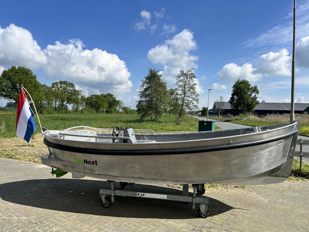 Alumax The Next 530 2021, direct leverbaar, Watersport en Boten, Sloepen, Zo goed als nieuw, Overige typen, Overige merken, Elektrische start