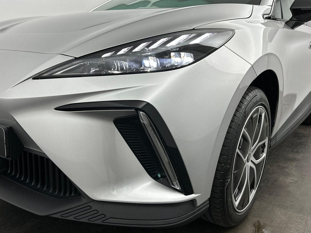 MG 4 Trophy Extended Range 77 kWh | Navi | Dual Color Interi, Auto's, MG, Automaat, 12 maanden, Achterwielaandrijving, 520 km