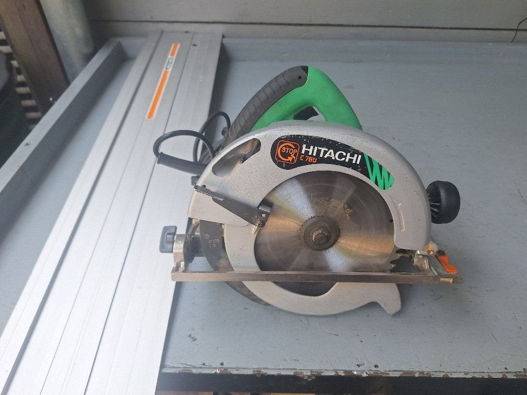 Hitachi C7BU cirkelzaag + geleiderail, Ophalen, Gebruikt, Cirkelzaag, 600 tot 1200 watt