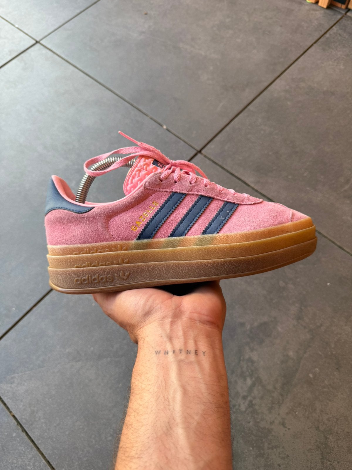 Adidas gazelle triple 39, Ophalen of Verzenden, Zo goed als nieuw, Wit, Sneakers of Gympen