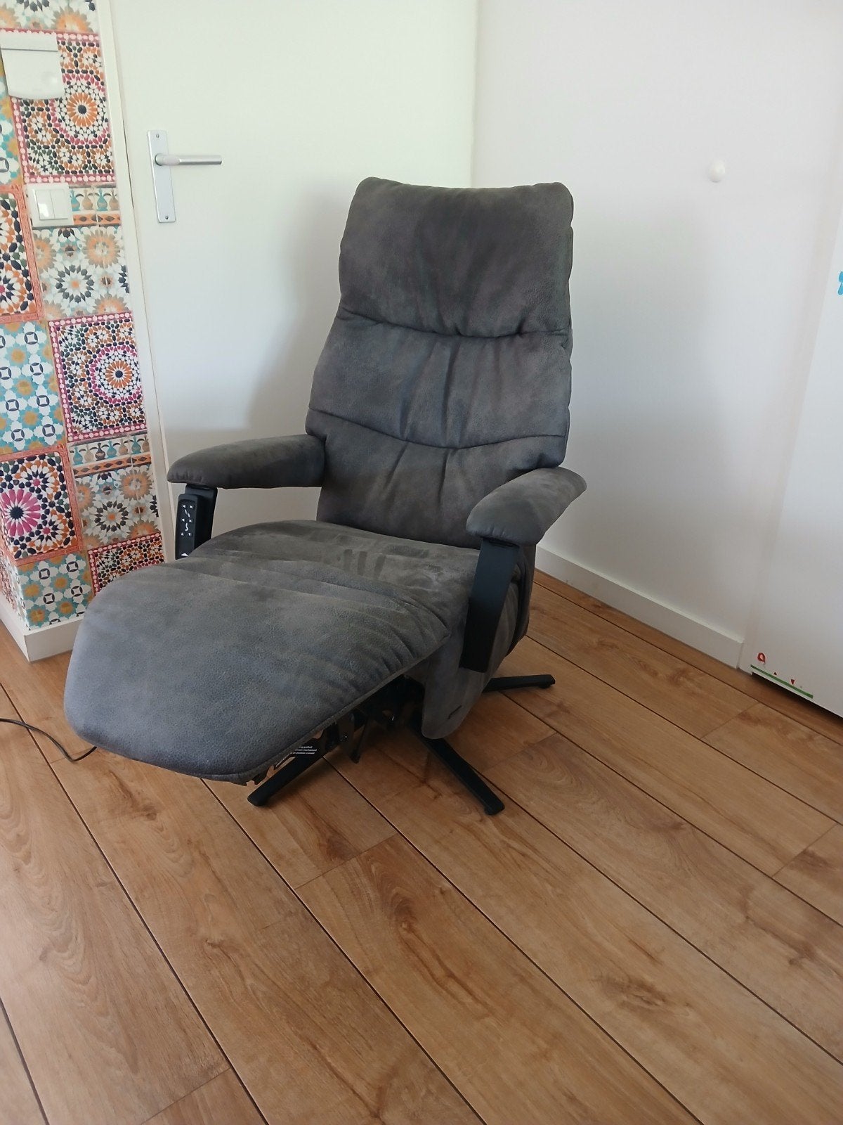 Himolla sta op stoel/ relax fauteuil, Ophalen, 75 tot 100 cm, Zo goed als nieuw, Stof