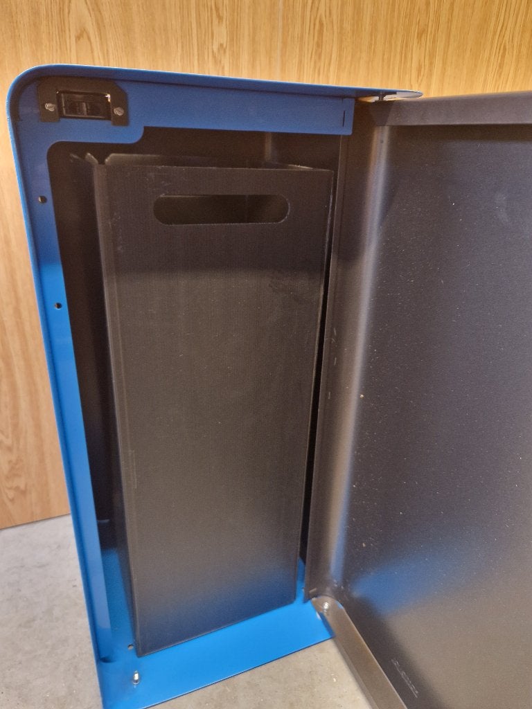 Foto 15 van Metalen Afvalbak Prullenbak Papierbak Afval Sorteren (nieuw)
