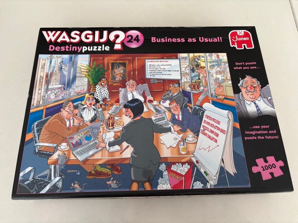 Jumbo wasgij destiny 24 business as usual puzzel 1000 st!, Hobby en Vrije tijd, Denksport en Puzzels, Ophalen of Verzenden, 500 t/m 1500 stukjes