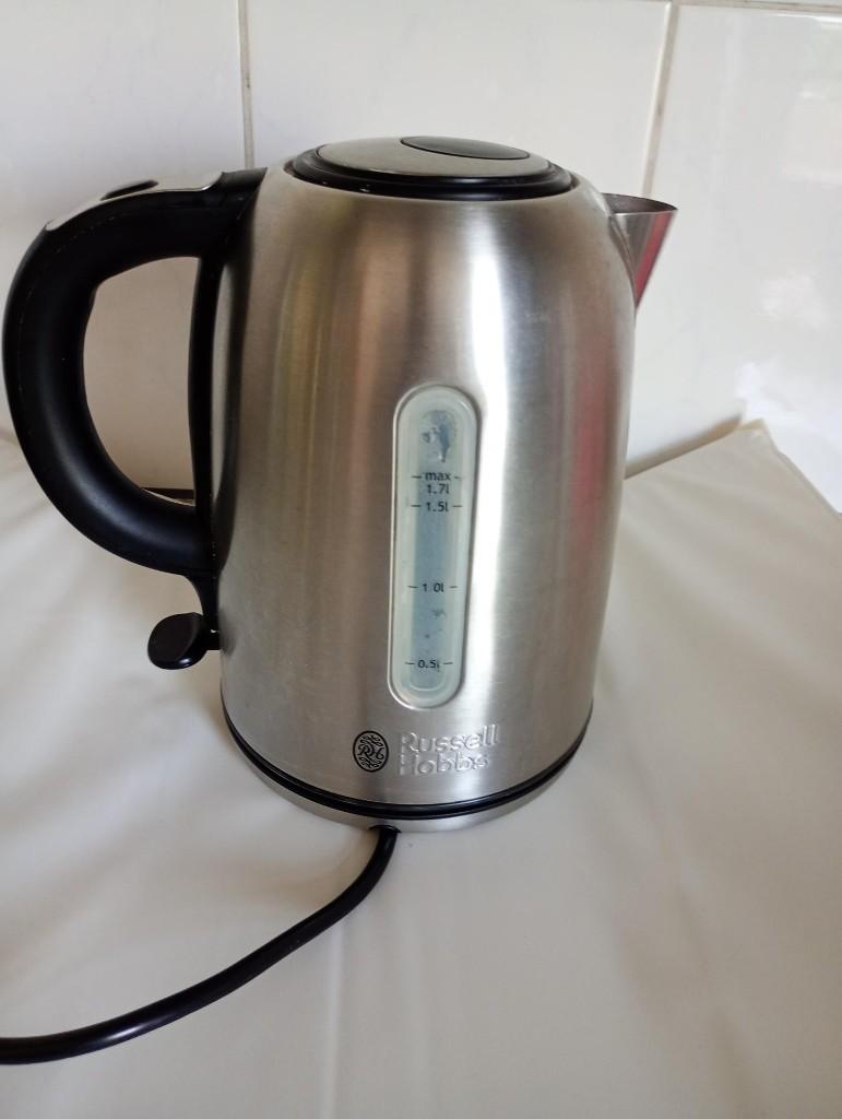Russell Hobbs waterkoker 1.7 liter draadloos RvS, 1 tot 2 liter, Ophalen of Verzenden, Rvs