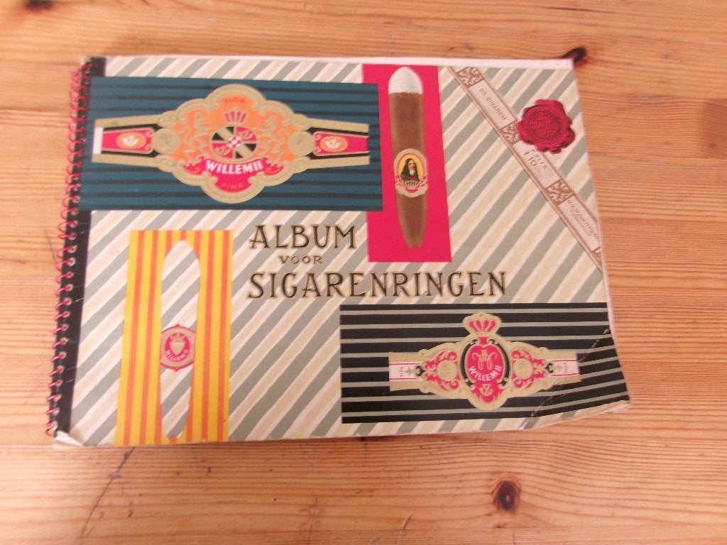 Album voor Sigarenringen -  1959, Ophalen of Verzenden, Gebruikt, Sigarenbandjes
