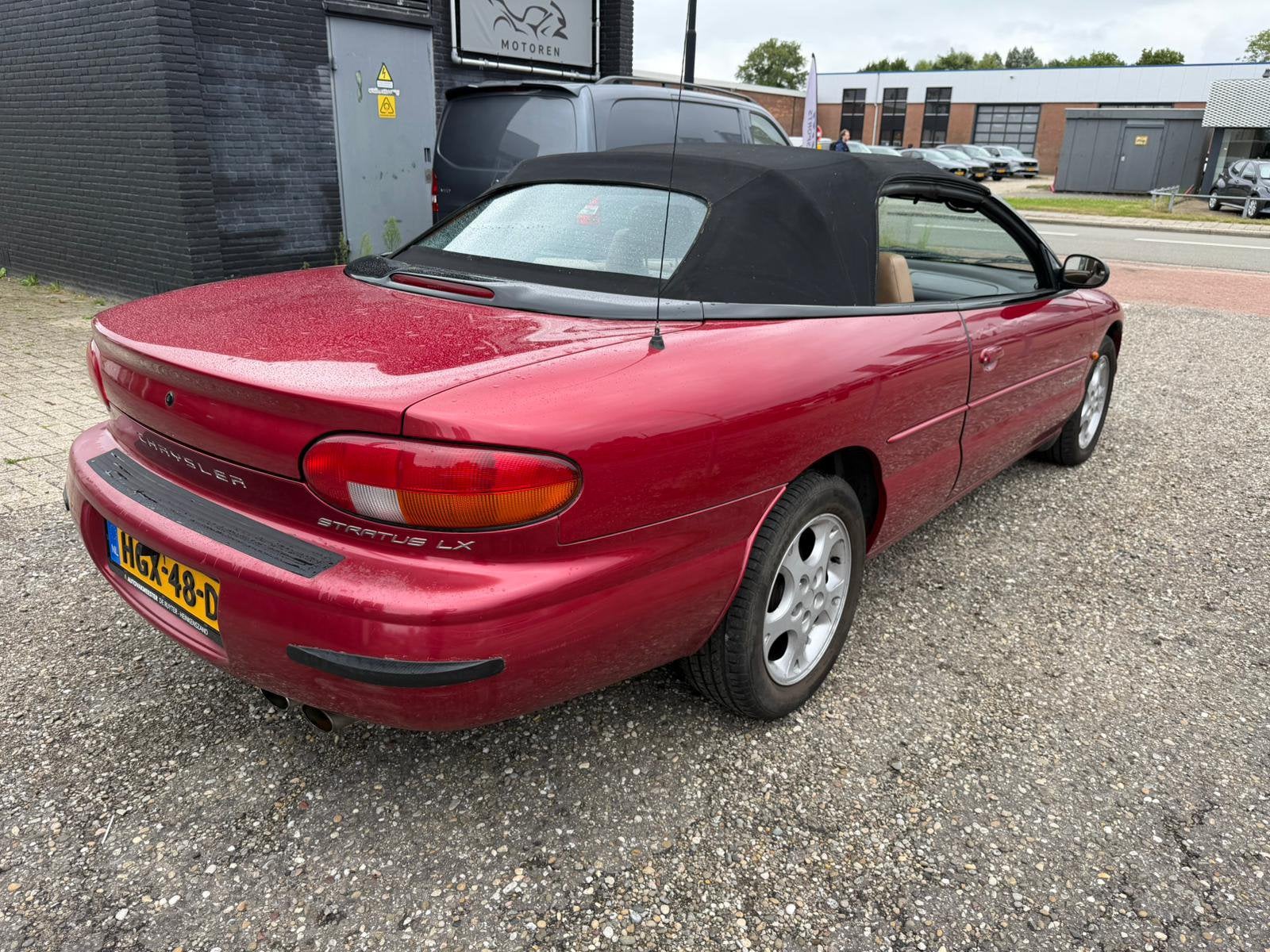 Chrysler Stratus 2.5 I 24V Convertible AUT 1998 Rood, foto 2