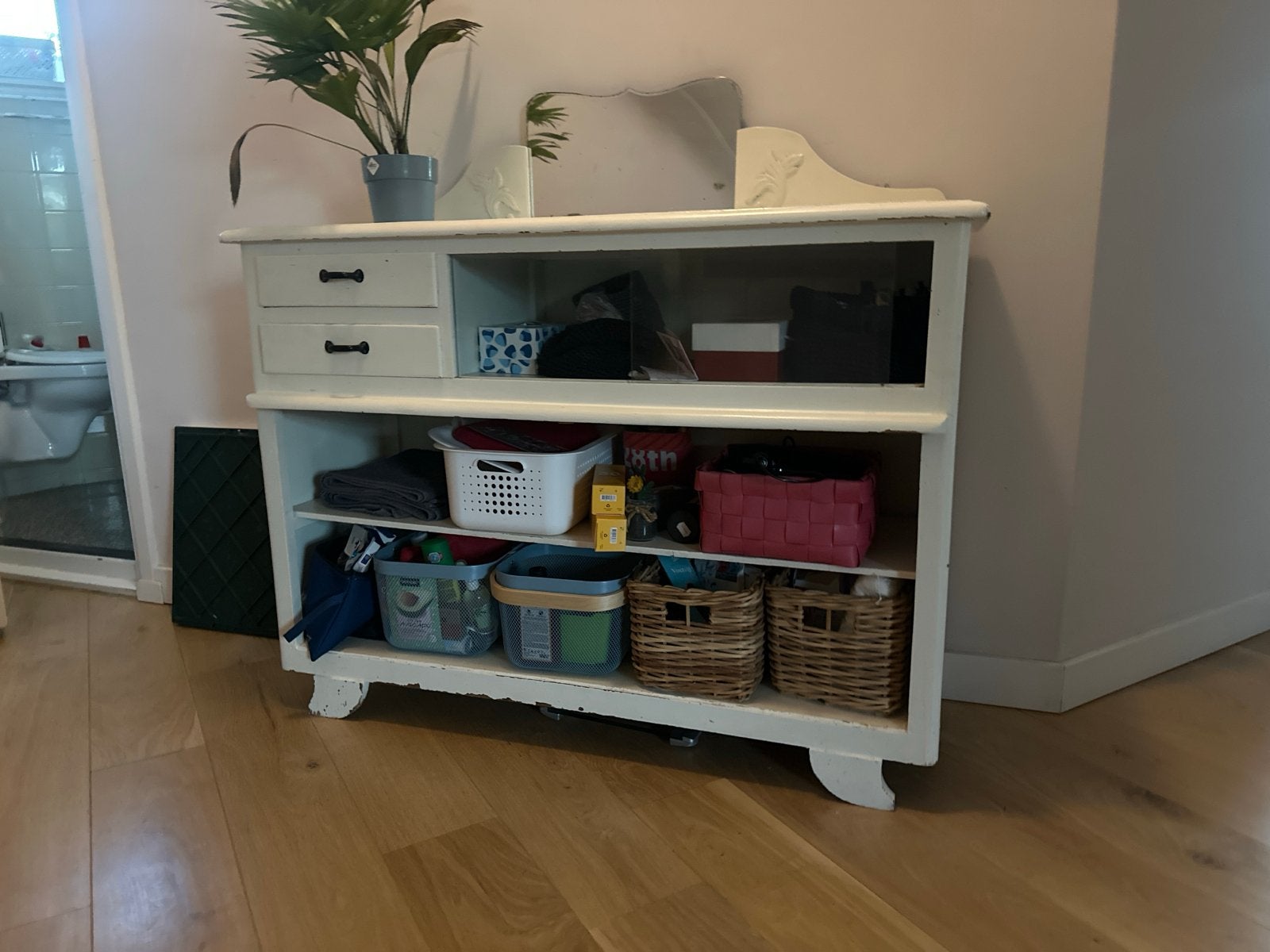 GRATIS: Vintage dressoir met spiegel en ornamenten, Ophalen of Verzenden, Gebruikt