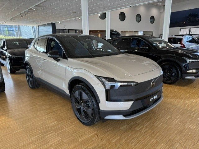 Volvo EX30 Cross Country Cross Country P5 Long Range 69kWh/2, Auto's, Volvo, 0 cilinders, EX30, Beige, Nieuw