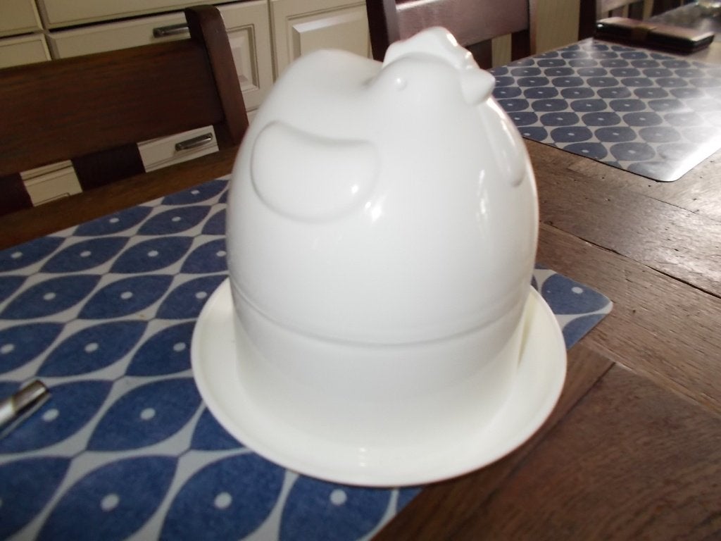 🥚Magnetron eierkoker in vorm van een kip., Overige typen, Kunststof, Ophalen of Verzenden, Zo goed als nieuw