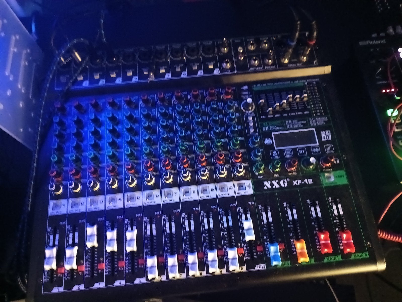 NXG XF-12 Soundmixer met Effecten en Equalizer, Ophalen of Verzenden, Zo goed als nieuw, 10 tot 20 kanalen, Microfooningang